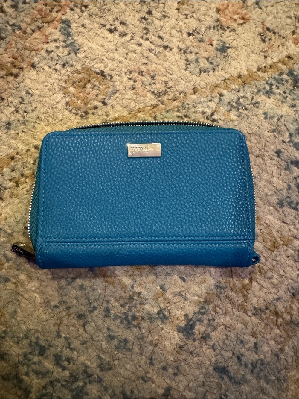 thirty-one Teal Pebbled Zip Wallet with Metal Plaque
